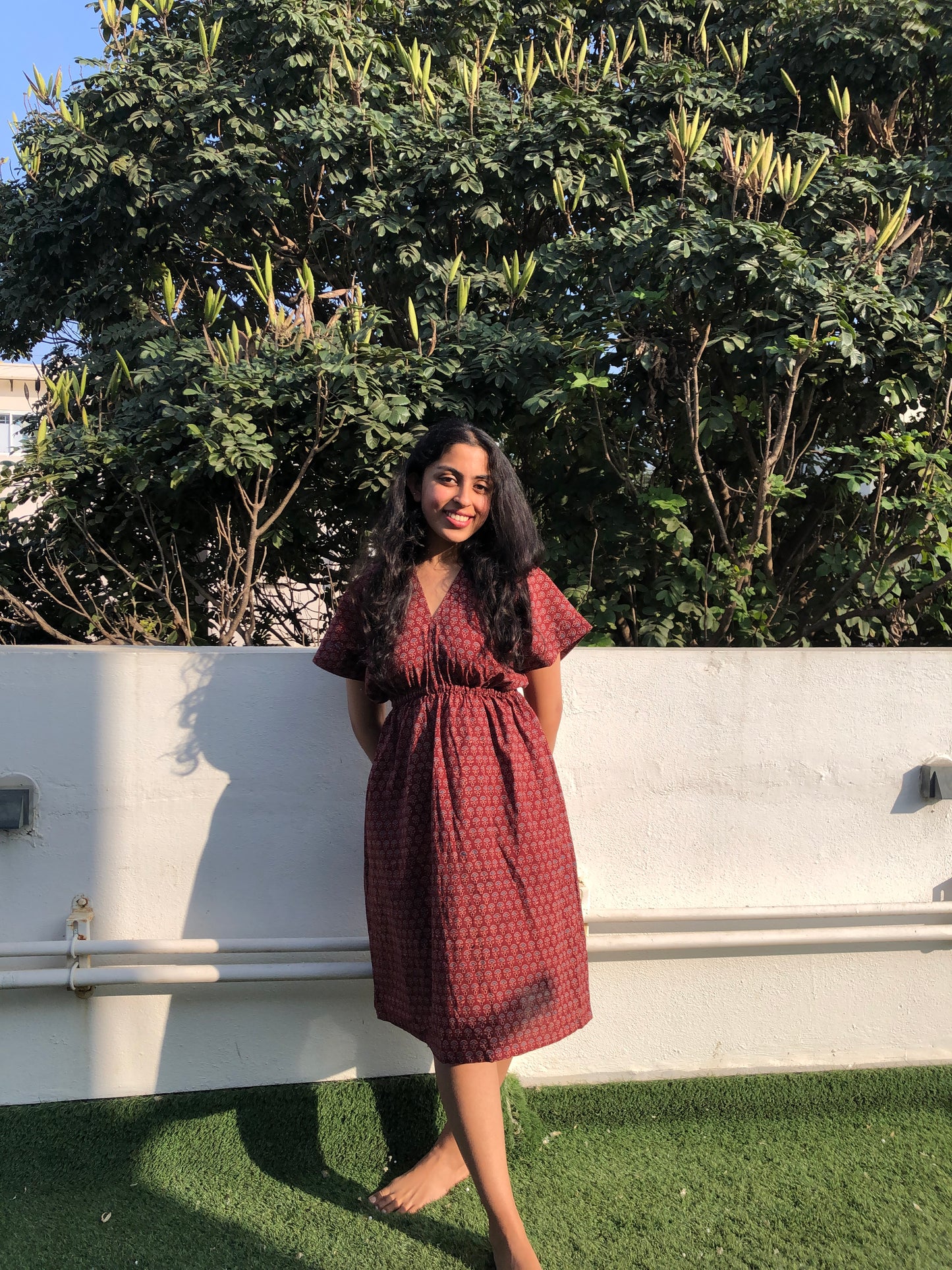 V-neck Angie dress in red