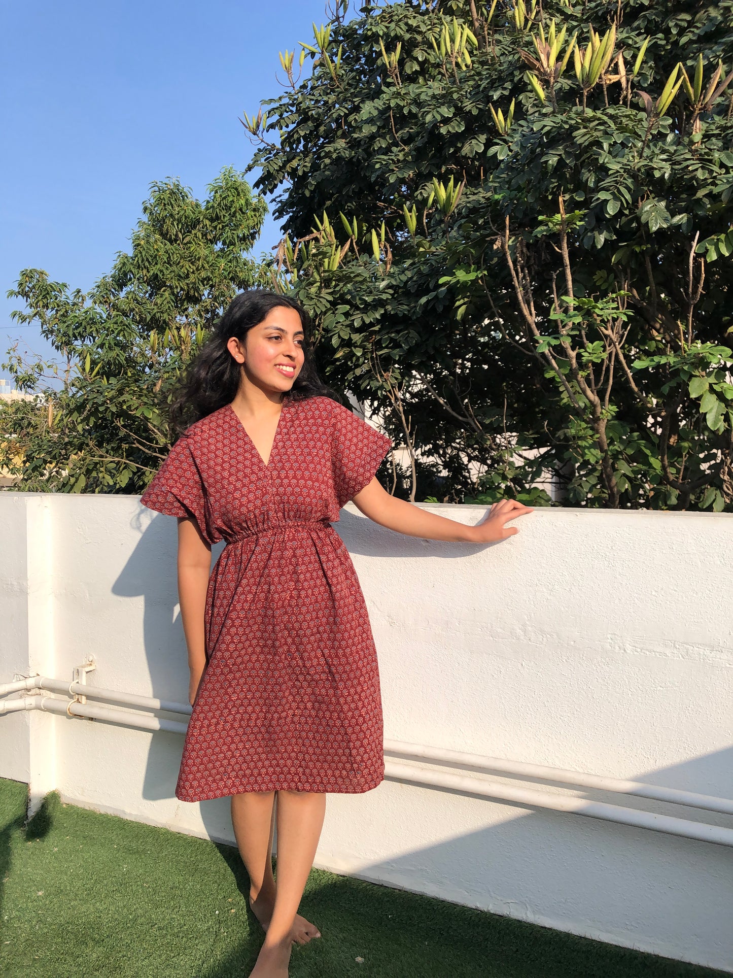 V-neck Angie dress in red