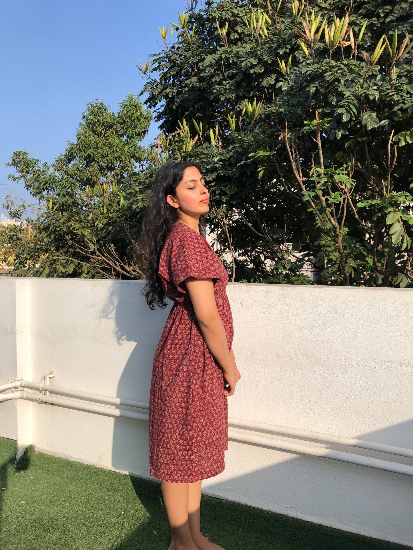 V-neck Angie dress in red