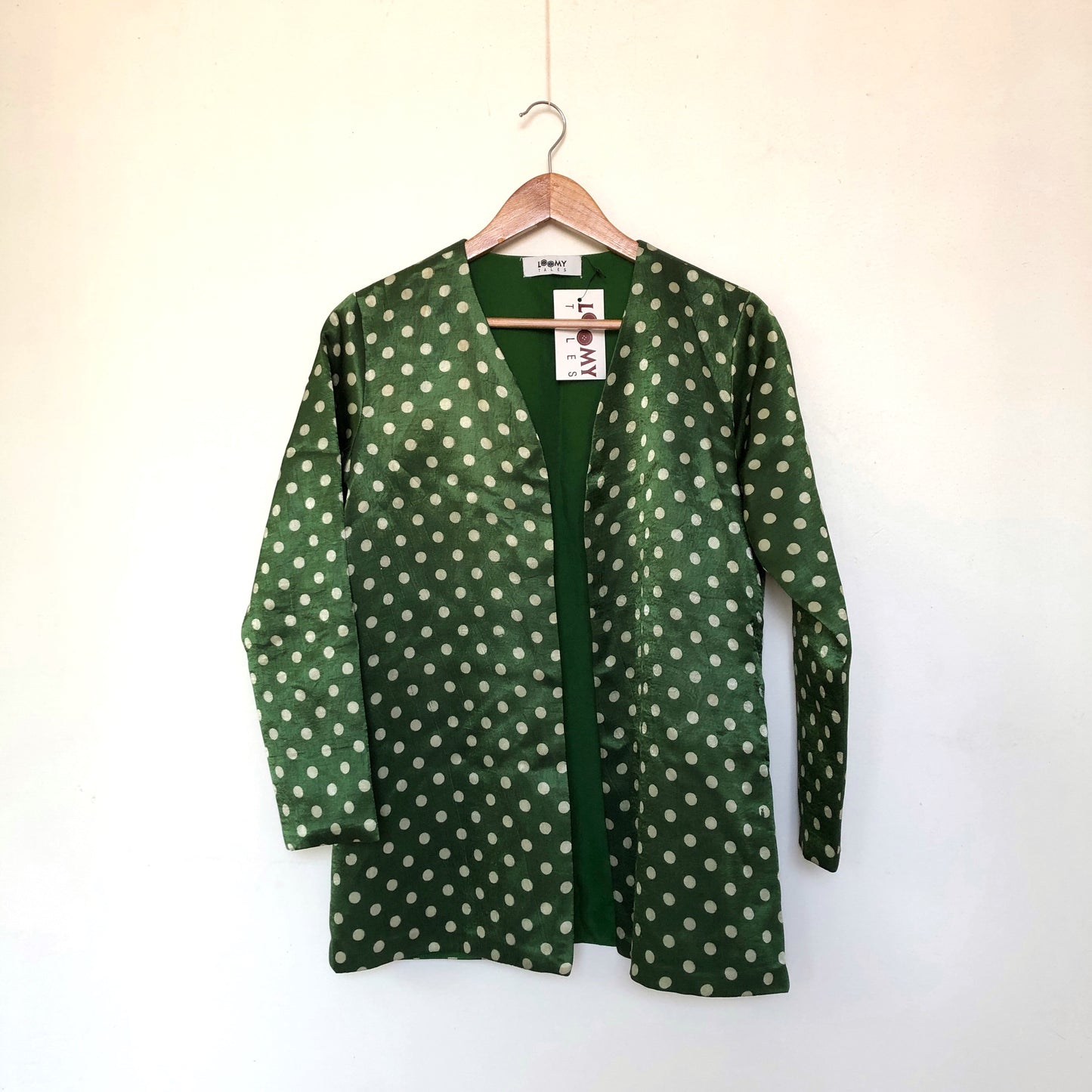 Polka dot jacket in green