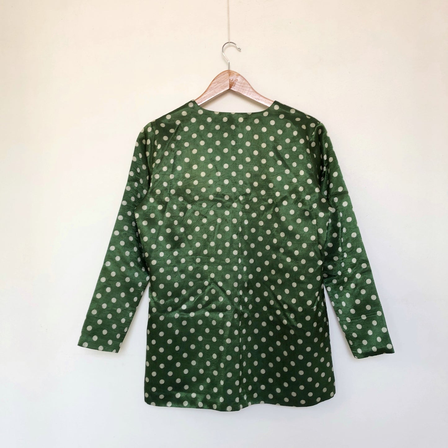 Polka dot jacket in green