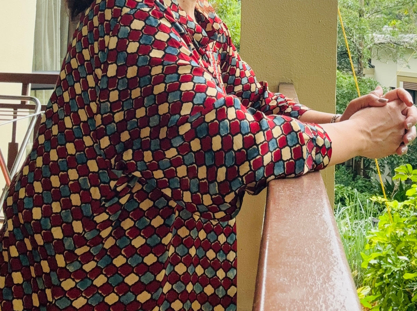 Madhubala shrug in Red and blue