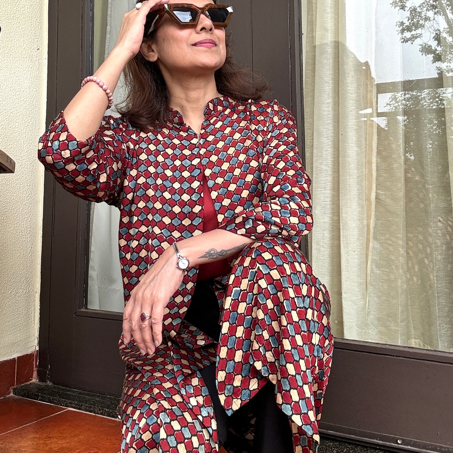 Madhubala shrug in Red and blue