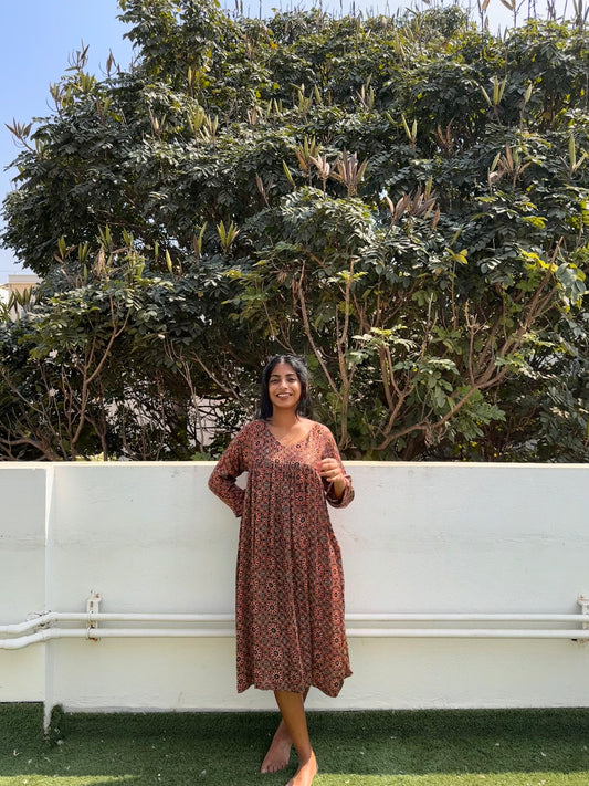 Rani dress in brown